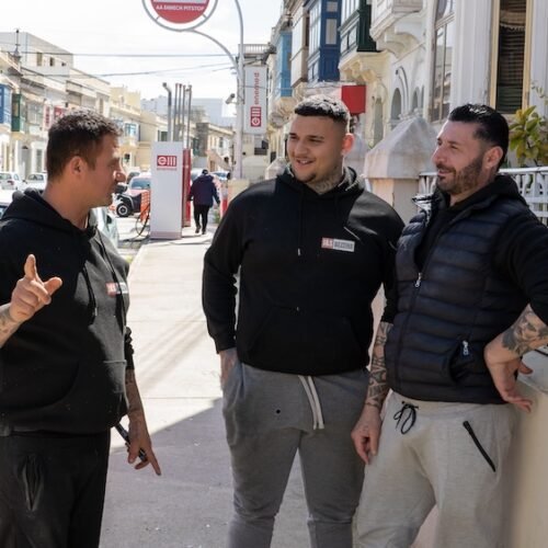 JSBezzina Jonathan & Team