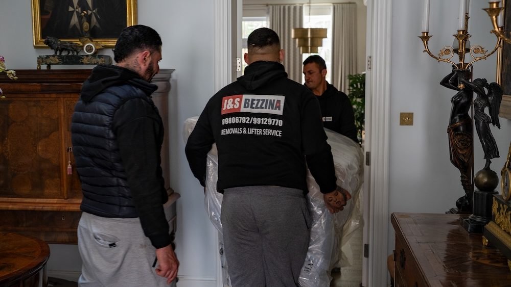 JSBezzina Removals & lifting on the job 2